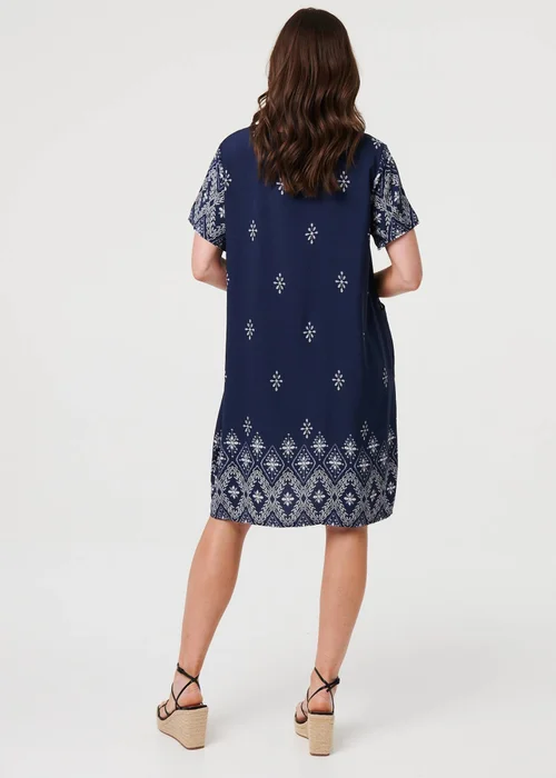 Izabel London Navy Border Print Shift Knee Length Dress - 8 Image 3