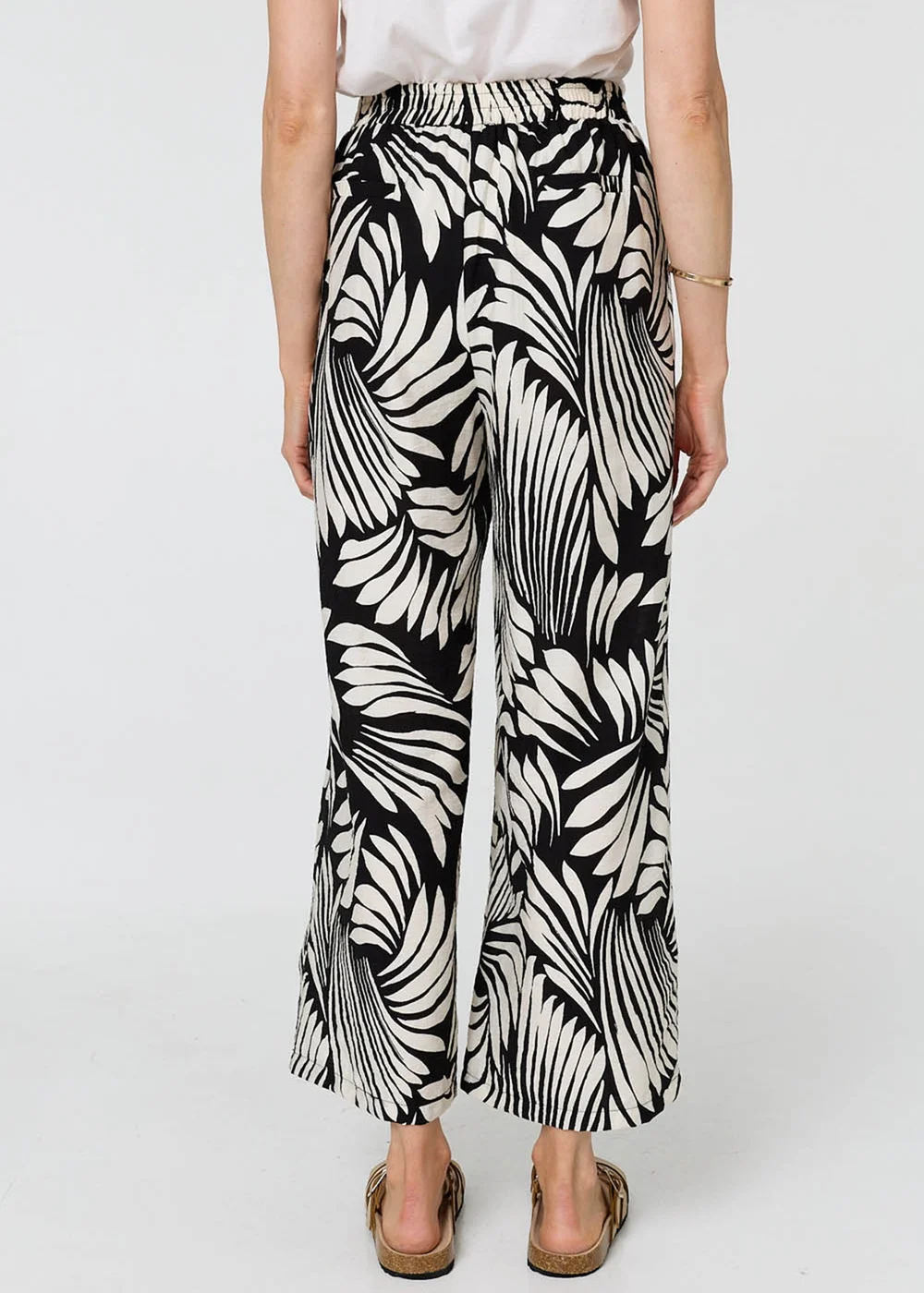 Izabel London Black Abstract Print High Waist Wide Trousers - 16 Image 3