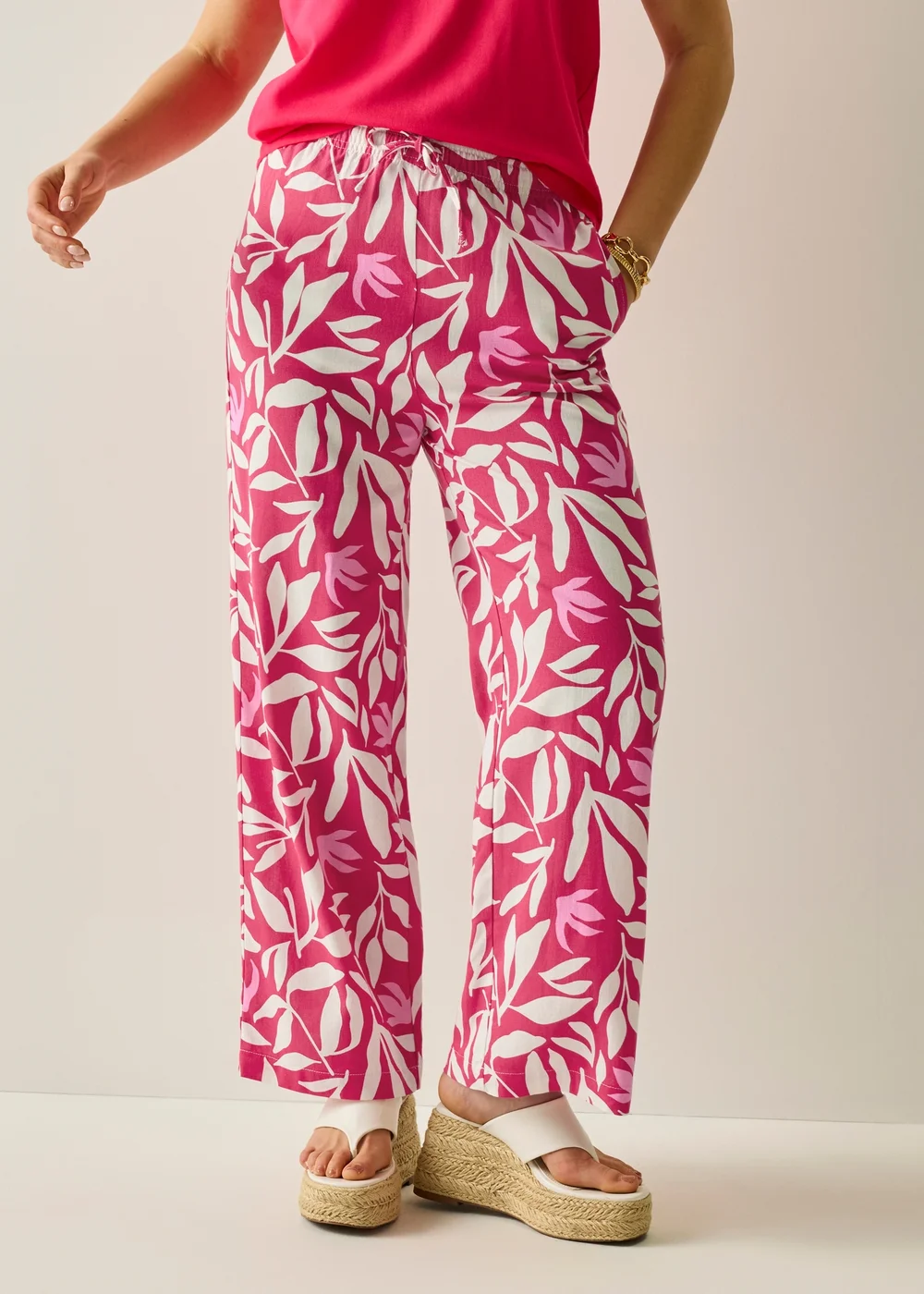 Regatta Pop Talamanca Breathable Trousers - 14 Image 4