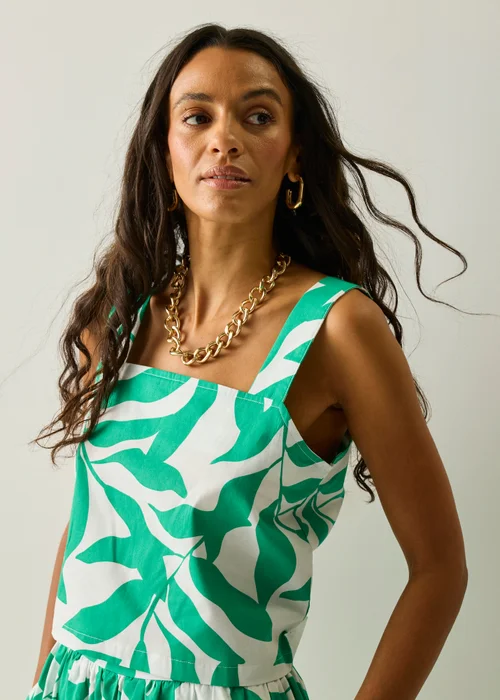 Regatta Gala Green Shadowed Leaf Laguna Lightweight Vest - 16 Image 4
