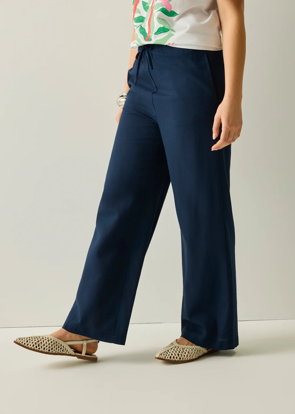 Regatta Navy Talamanca Trouser - 18 Image 5