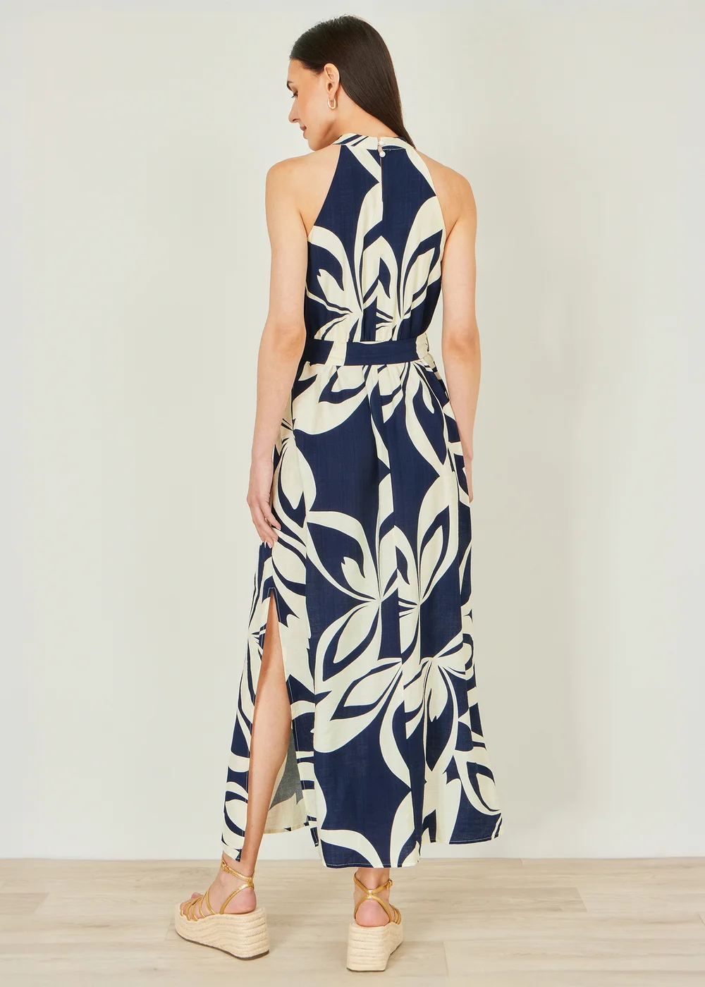 Yumi Navy Geo Swirl Print Halter Maxi Dress - 8 Image 2