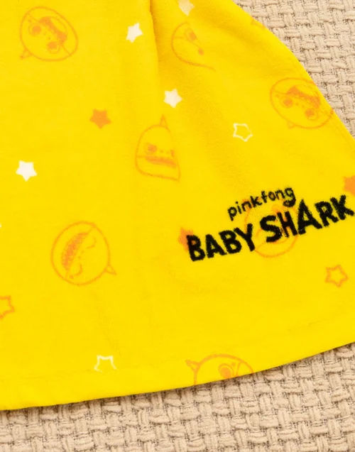 Vanilla Underground Baby Shark Unisex Kids Multicoloured Novelty Character 3D Hood Poncho Towel (One Size) - One Size Image 5