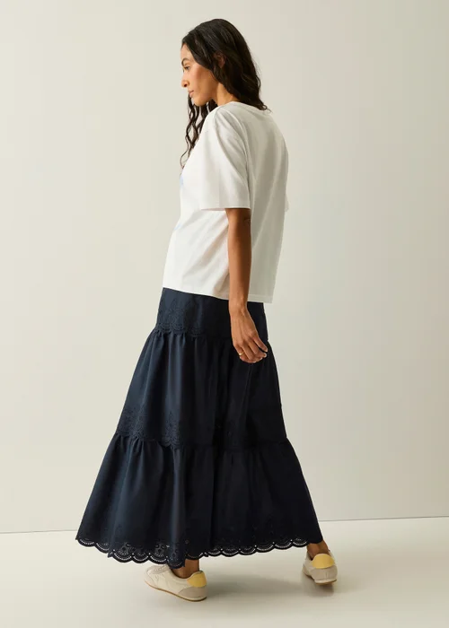 Regatta Navy Deiana Lightweight Skirt - 12 Image 2