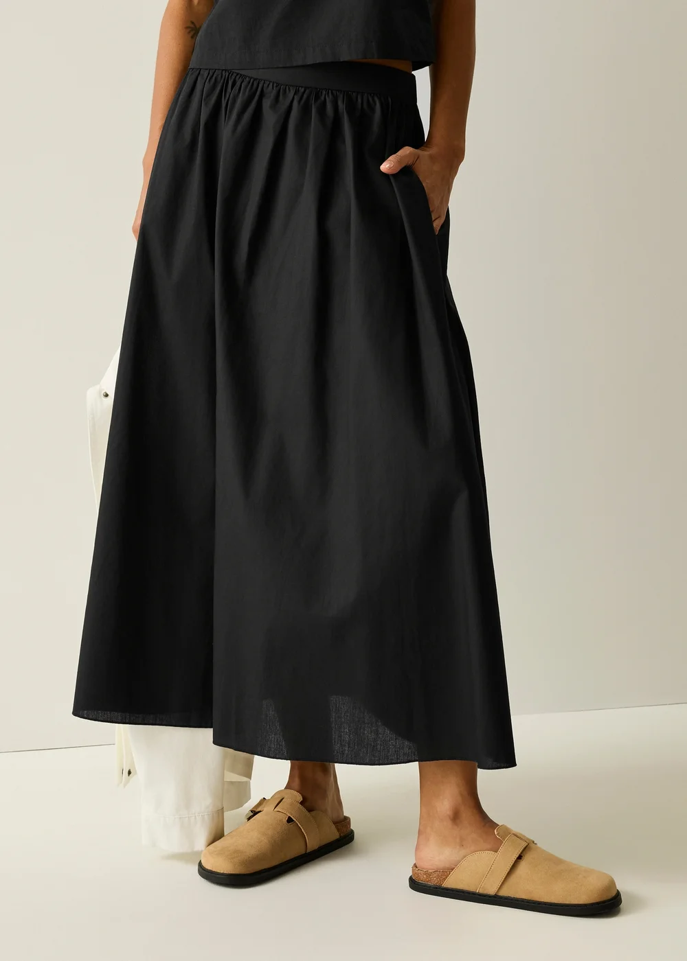 Regatta Black Galdana Skirt - 18 Image 1