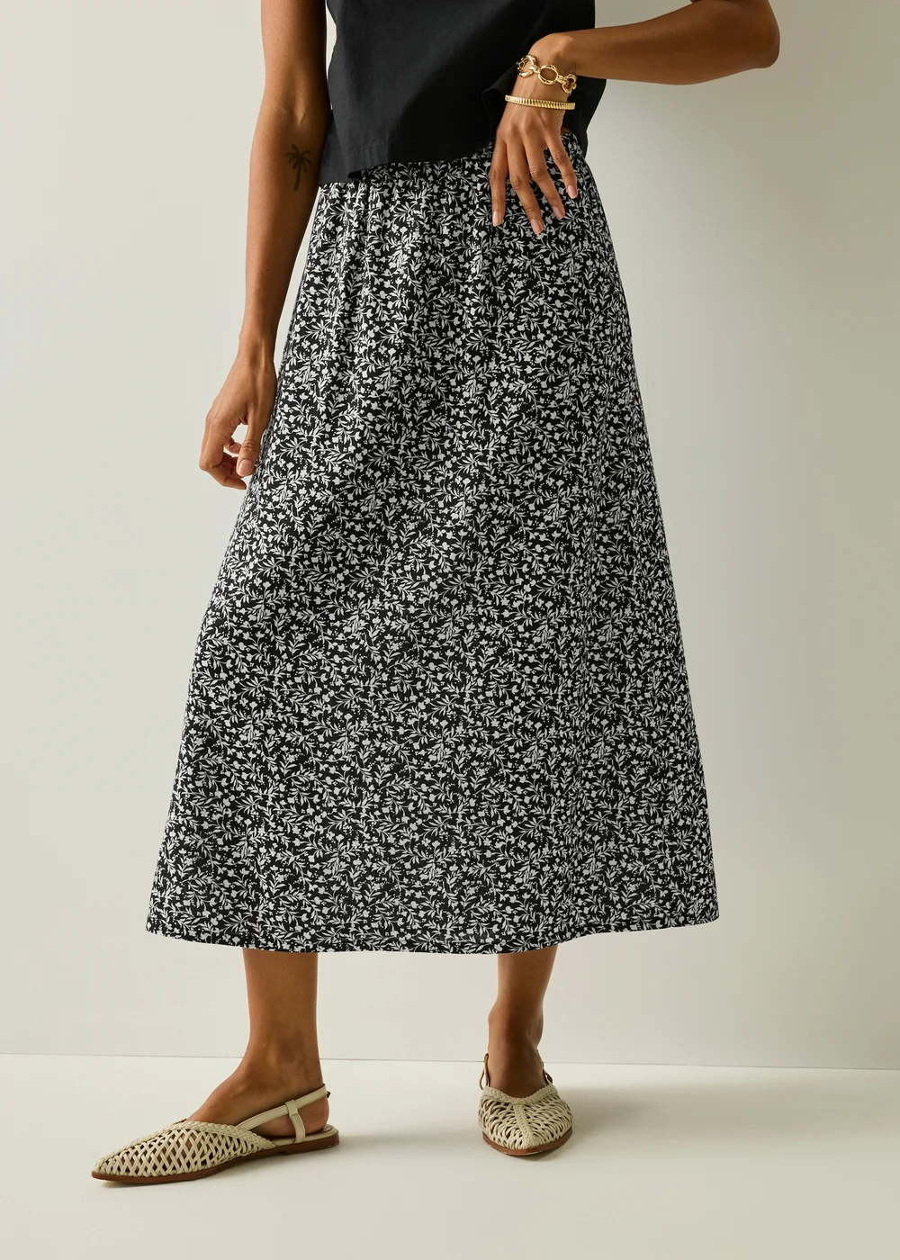 Regatta Monochrome Ditsy Bloom Flamenca Skirt - 10 Image 1