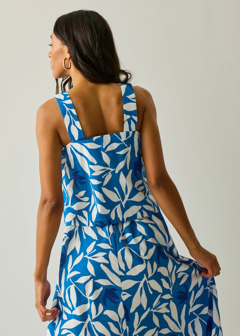 Regatta Sonic Blue Tropic Leaves Laguna Lightweight Vest - 10 Image 2