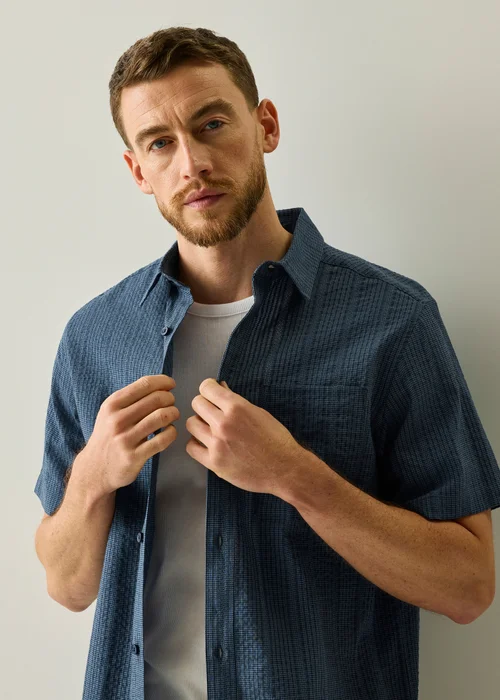 Regatta Navy Camilo Lightweight Shirt - L Image 5