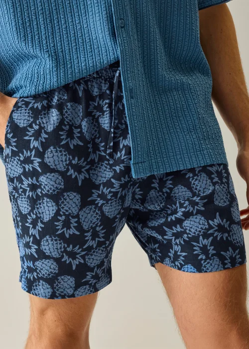 Regatta Airbrushed Pineapple Navy Paraiso Lightweight Shorts - L Image 2