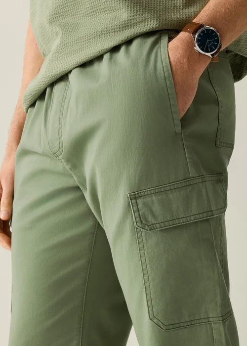Regatta Oil Green Anakena Trousers - M Image 4
