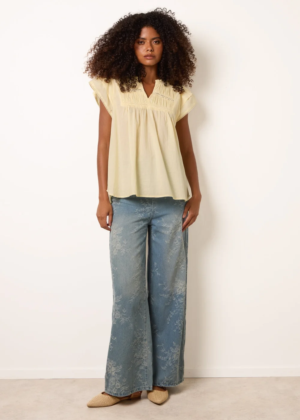 Blue Vanilla Yellow Cotton Embroidery Detail Ruffle Sleeve Top - M Image 3