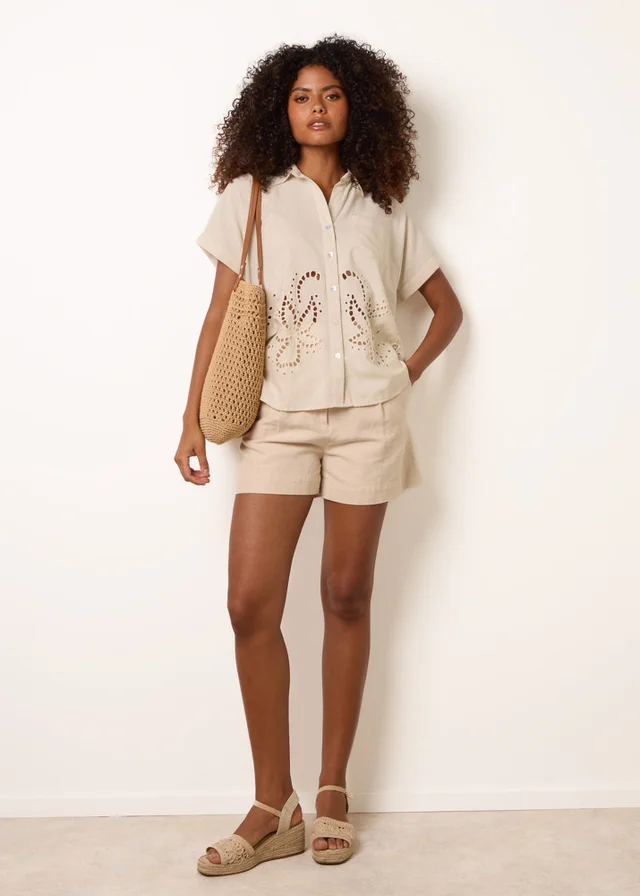 Blue Vanilla Cream Broidered Hem Short Sleeve Shirt