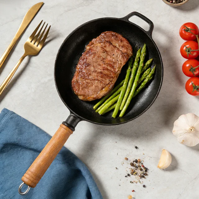 Lifeideas Round Cast Iron Skillet with Removable Wooden H&le