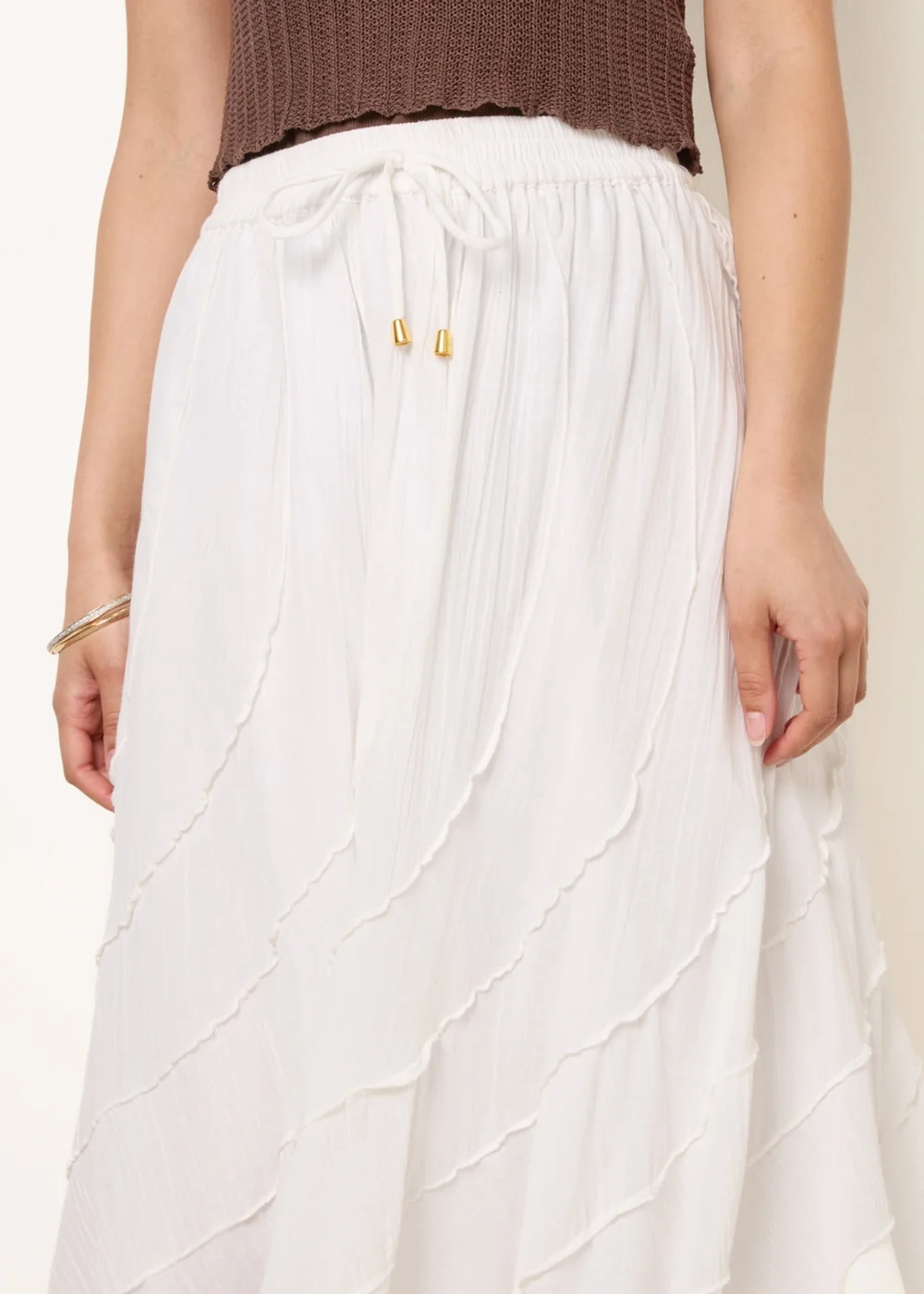 Blue Vanilla Ivory Panelled Overlocked Frill Maxi Skirt - M/L Image 3
