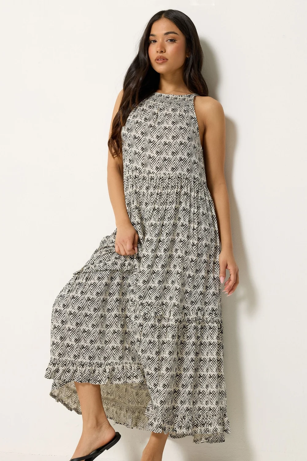 PixieGirl Petite White Zig Zag Halter Neck Maxi Dress - 12 Image 2