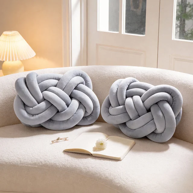 Lifeideas 2 Pcs Knot Cushions