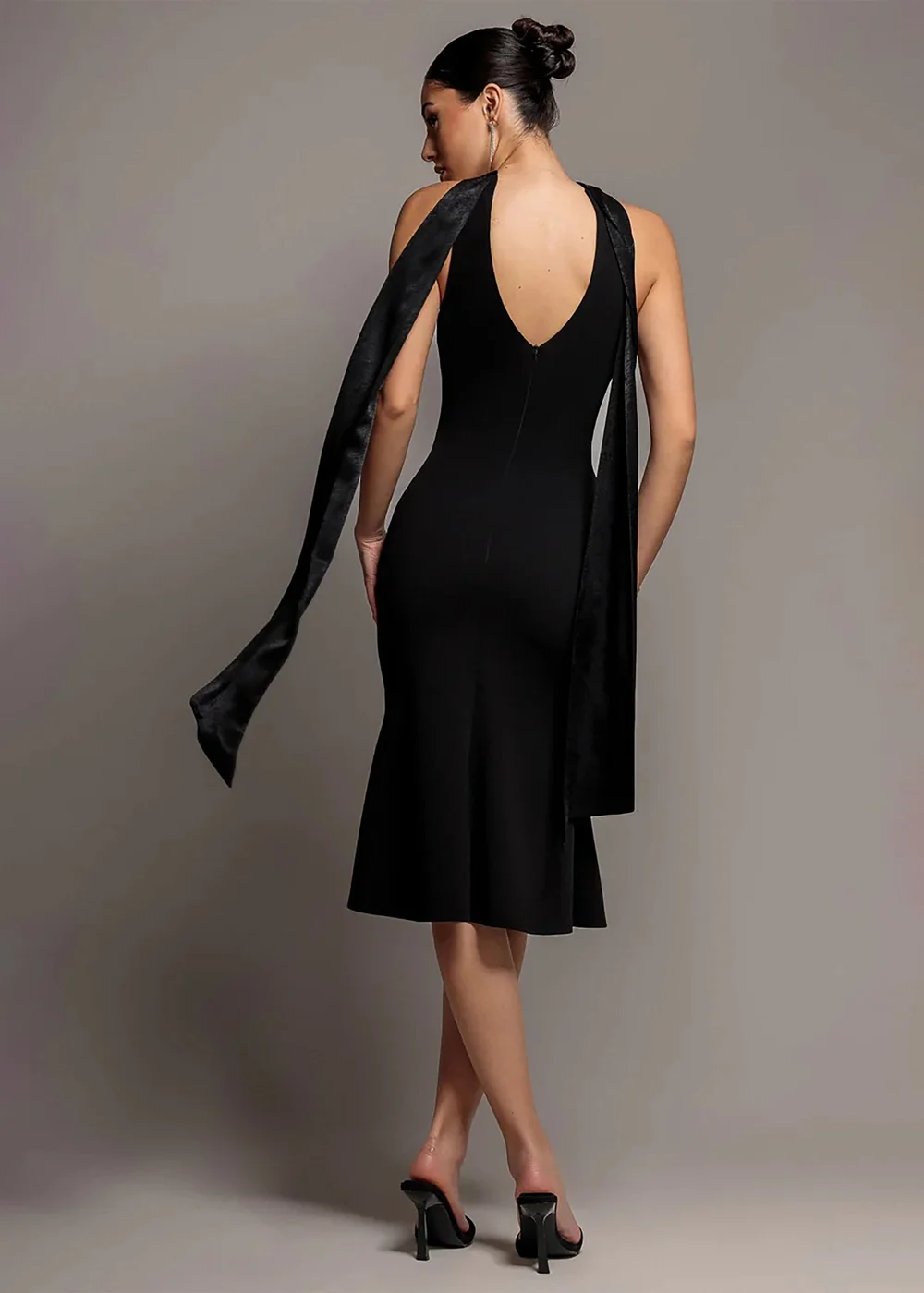 Goddiva Black Scuba & Velvet Satin Halterneck Midi Dress With Back Sash - 16 Image 2