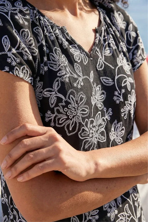 Roman Black Textured Print V-Neck Vest Top - 14 Image 4