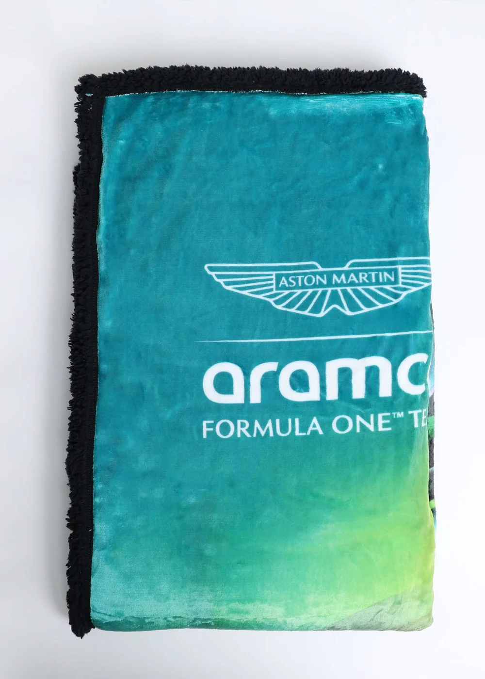 Aston Martin F1 Green Sherpa Backed Fleece Blanket - 120 X 150 Image 4
