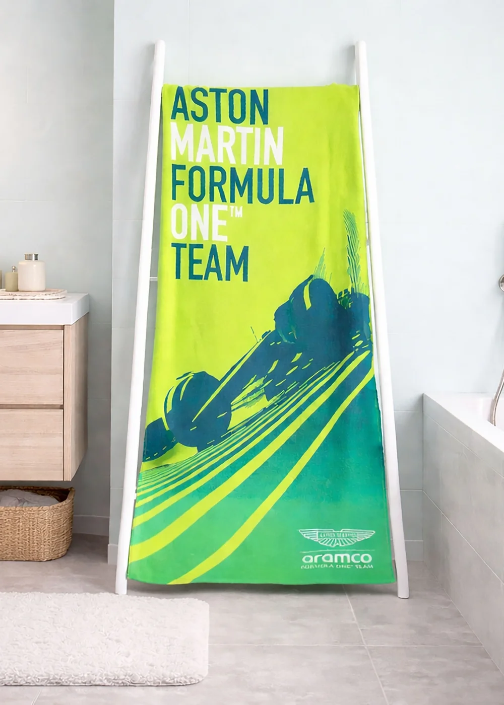 Aston Martin Green F1 Towel - 75 X 150 Image 2