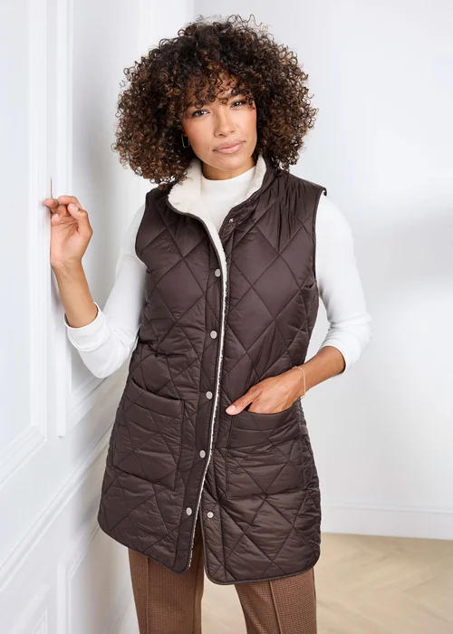 Cotton Traders Berry Quilted Gilet - 10 Image 2
