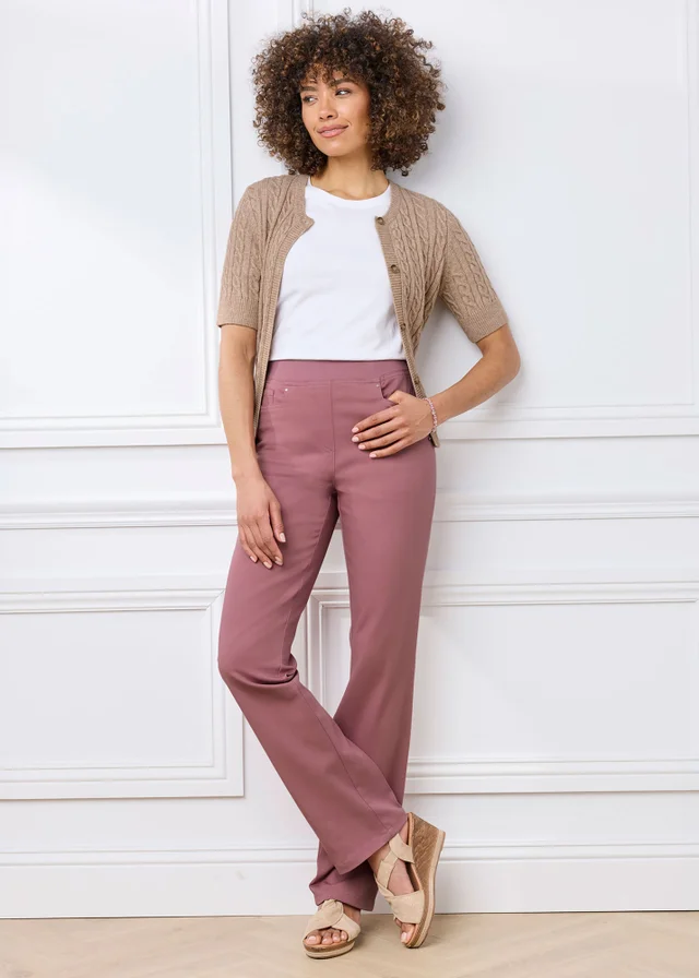 Cotton Traders Vintage Rose Premium Pull-On Twill Straight Leg Jeans