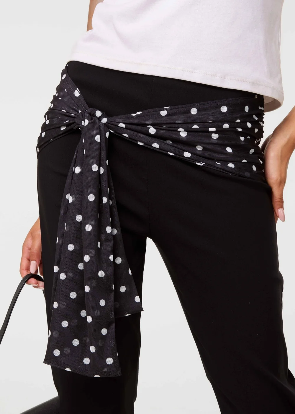 Pink Vanilla Black Mesh Polka Dot Tie Capri Trousers - S/M Image 3