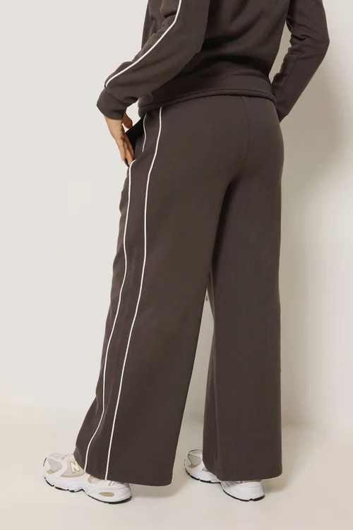 PixieGirl Petite Chocolate Brown Contrast Joggers - 8/L27 Image 4