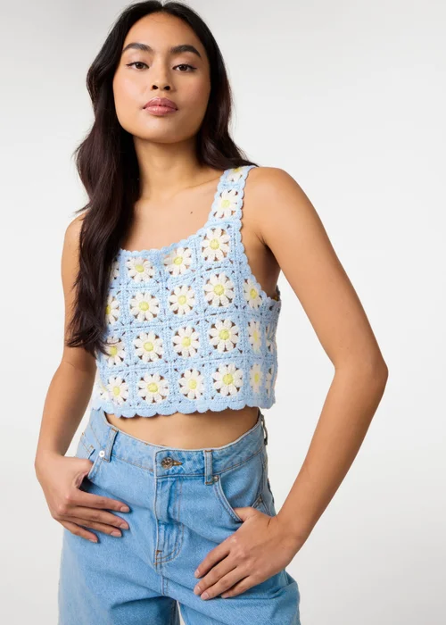 Pink Vanilla Blue Daisy Crochet Crop Top - S/M Image 3