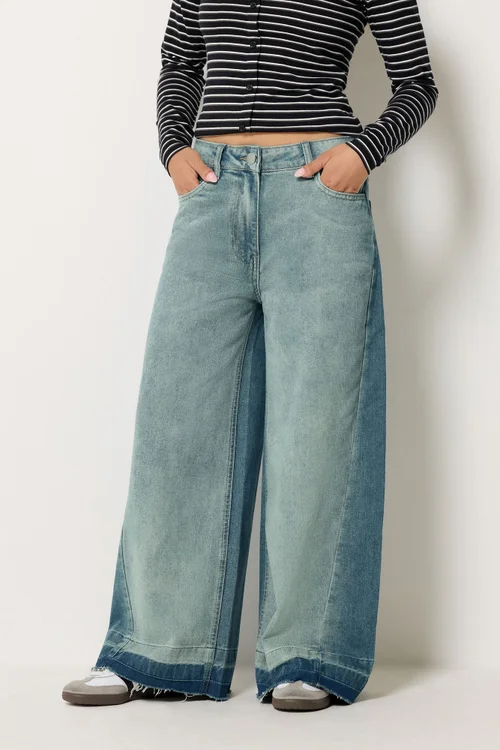 PixieGirl Petite Mid Blue Frayed Wide Leg Jeans - 8/L27 Image 2