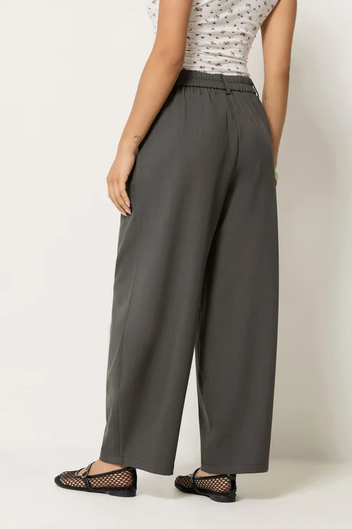 PixieGirl Petite Dark Grey Barrel Leg Trousers - 6/L27 Image 3