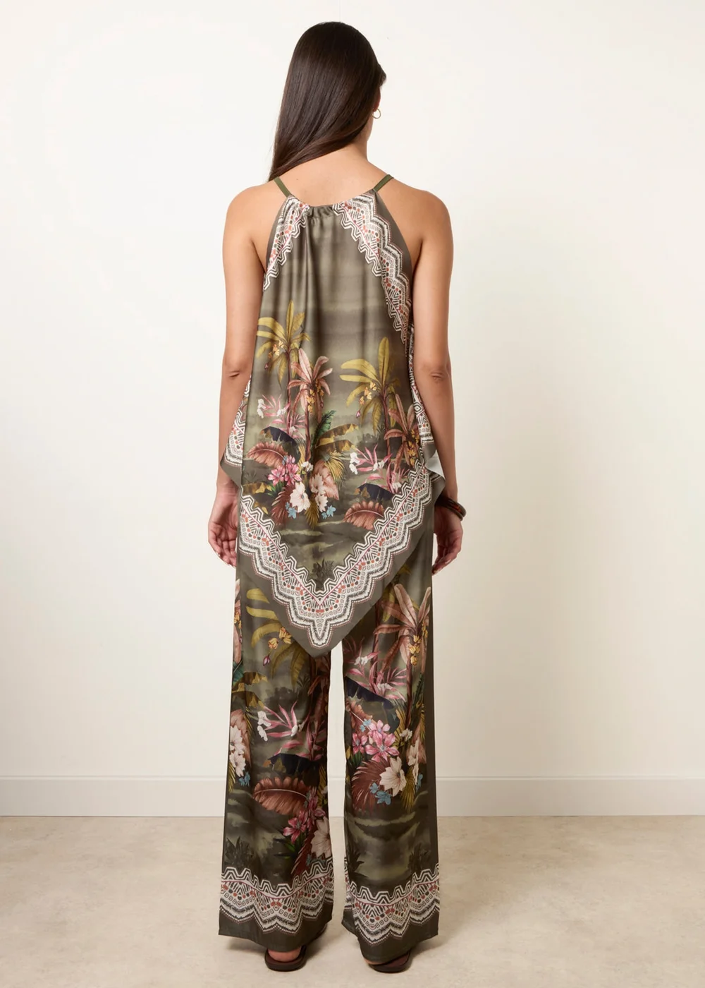 Blue Vanilla Khaki Palm Tree Print in Two Piece Set - S/M Image 3