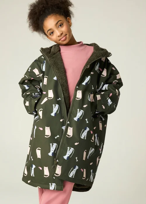 Regatta Khaki Junior Waterproof Changing Robe (3-13 years) - 9-13 Yrs Image 1