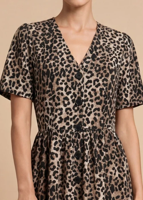 Little Mistress Animal Print Crepe Button-Down Midi Dress - 10 Image 3