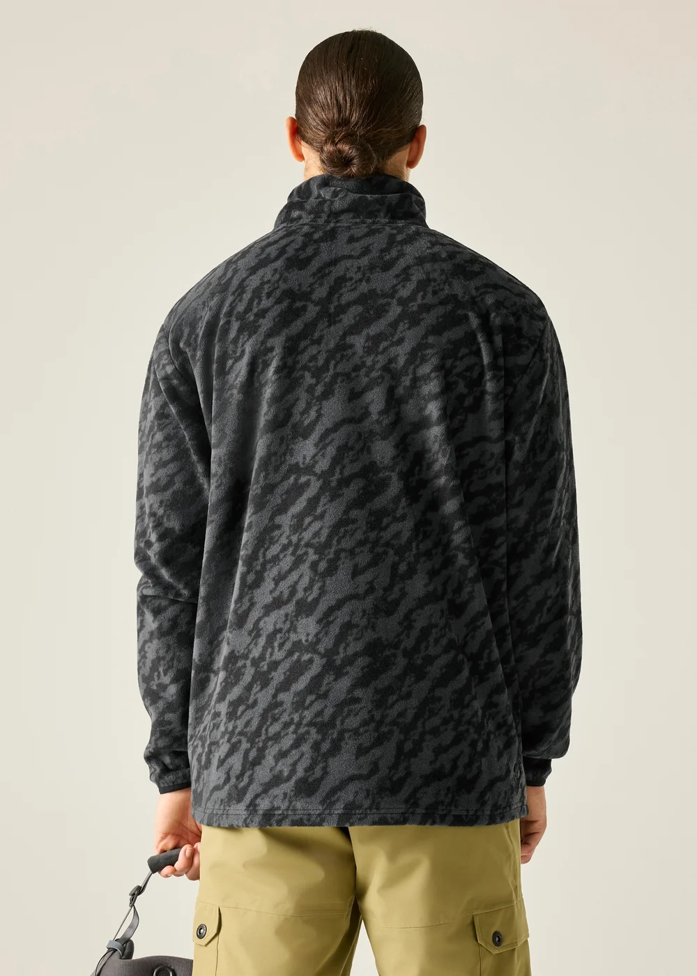 Dare 2B Black Printed Warm Fleece - M Image 2