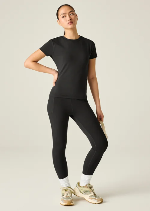 Dare 2B Black Refresh Odour Control T-Shirt - 18 Image 3