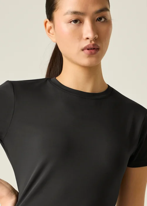 Dare 2B Black Refresh Odour Control T-Shirt - 18 Image 6