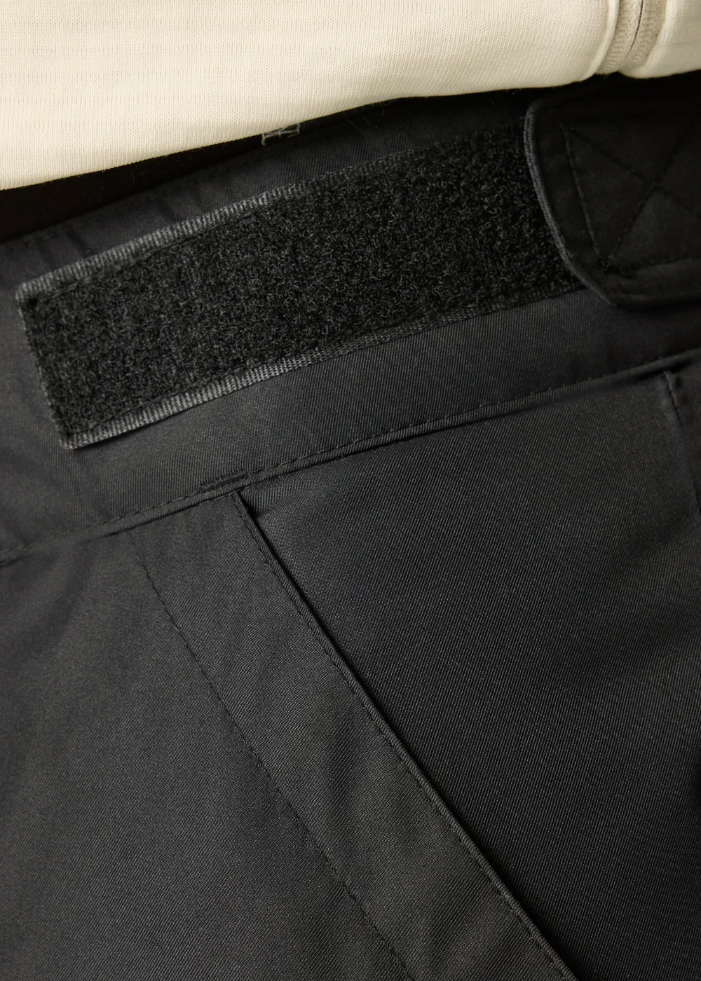 Dare 2B Black Rove Warm Lined Salopettes - 14 Image 4