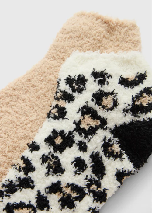 2 Pack Leopard/Beige Cosy Socks - One Size Image 2