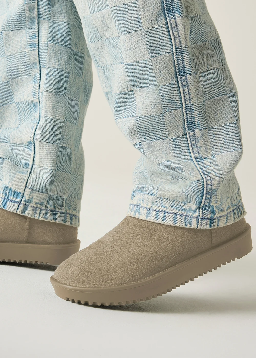 Regatta Taupe Risley Short Junior Waterproof Boots (Younger 7 - Older 5) - 12 Infants Image 3
