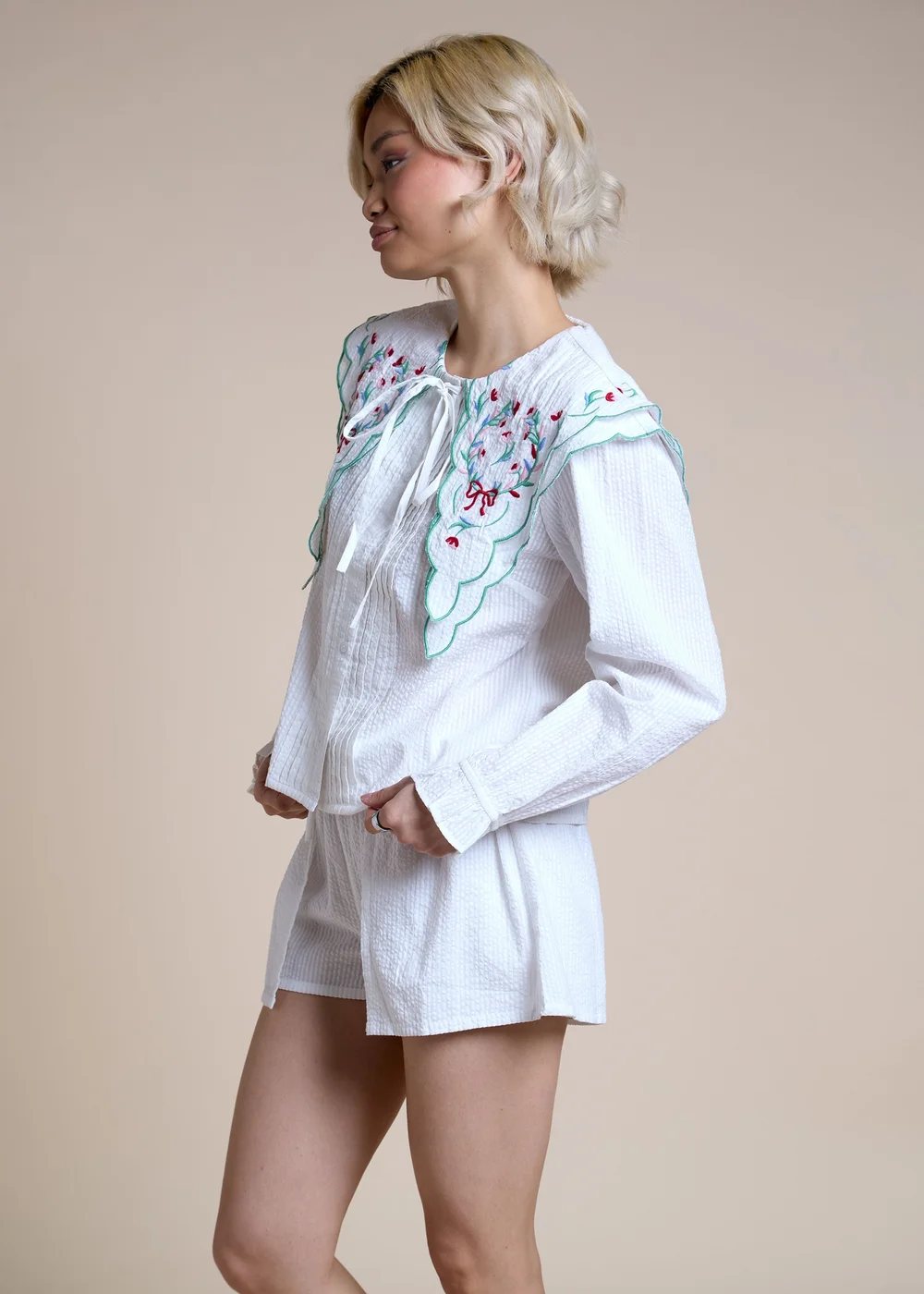Neon Rose White Cotton Floral Embroidered Collar Blouse - M Image 5