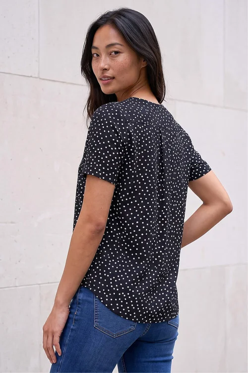 Roman Black Petite Spot V-Neck Blouse - 16 Image 3
