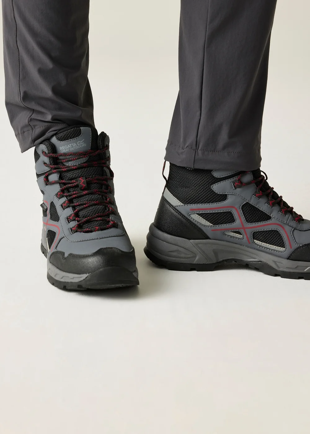 Regatta Grey/Black Vendeavour Isotex Waterproof Boots - 12 Image 4