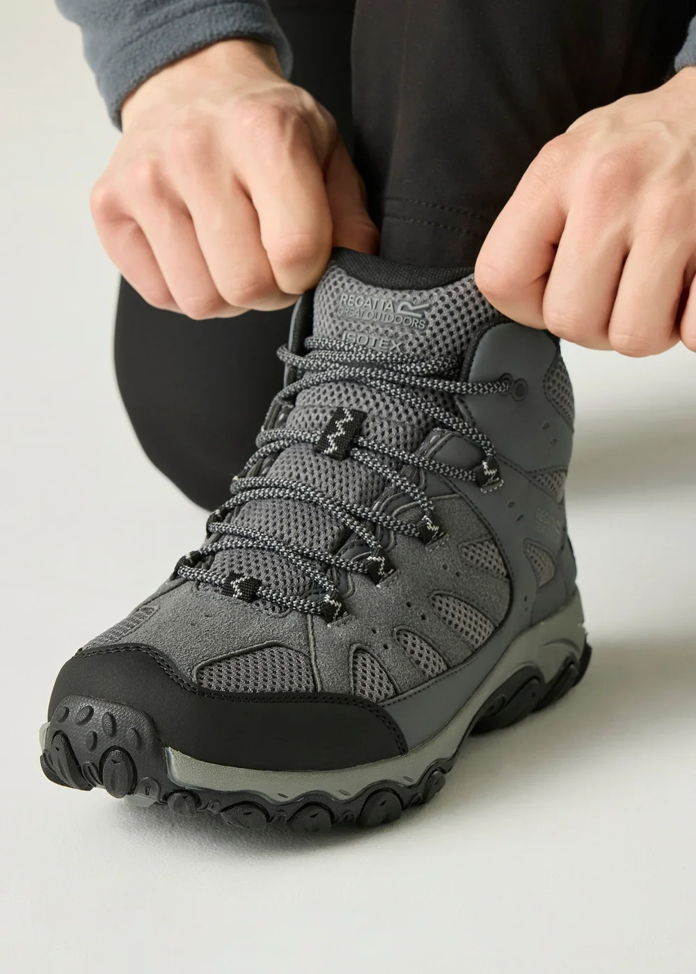Regatta Grey Edgepoint IV Mid Waterproof Boots - 9 Image 3