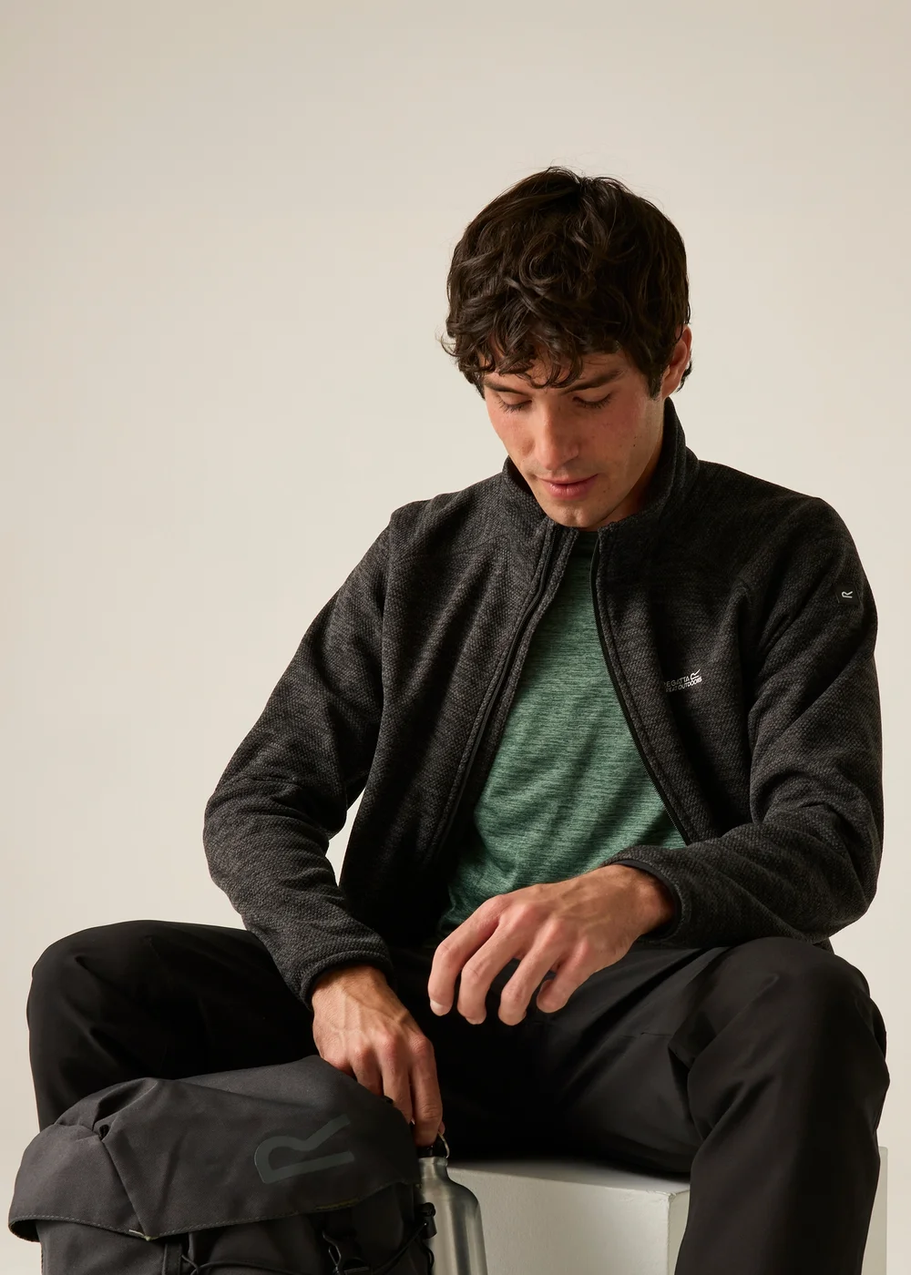 Regatta Black Harrow Warm Fleece - M Image 6