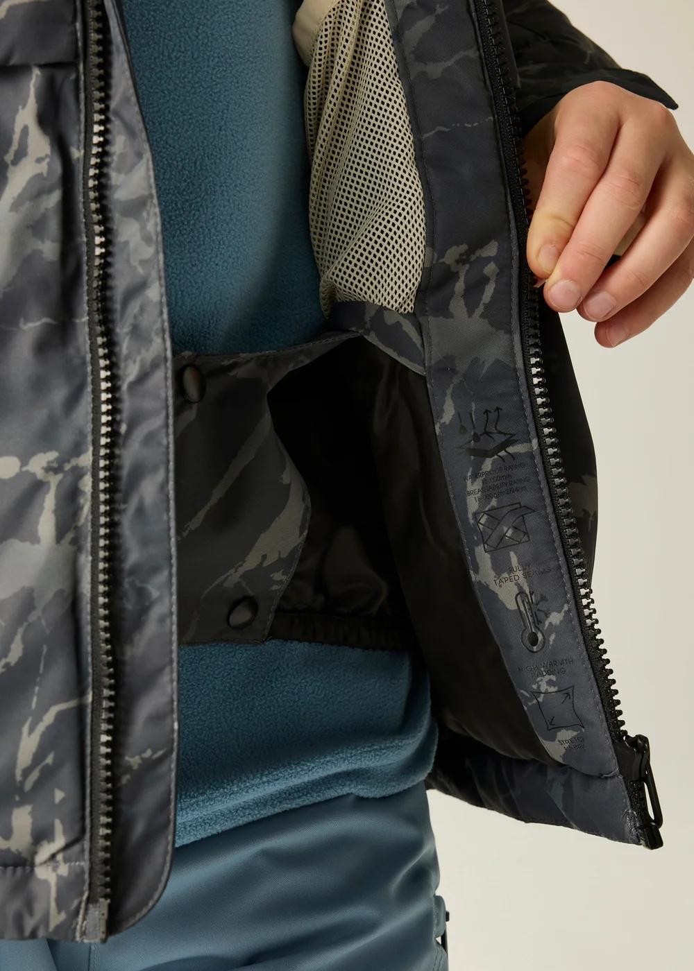 Dare 2b Black/Grey Wing It Waterproof Jacket (3-13 years) - 7-8 Yrs Image 4