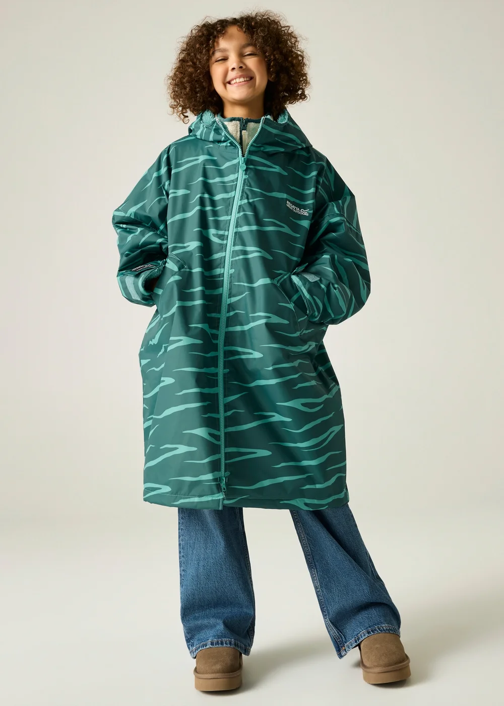 Regatta Turquoise Junior Waterproof Changing Robe (3-13 years) - 9-13 Yrs Image 3