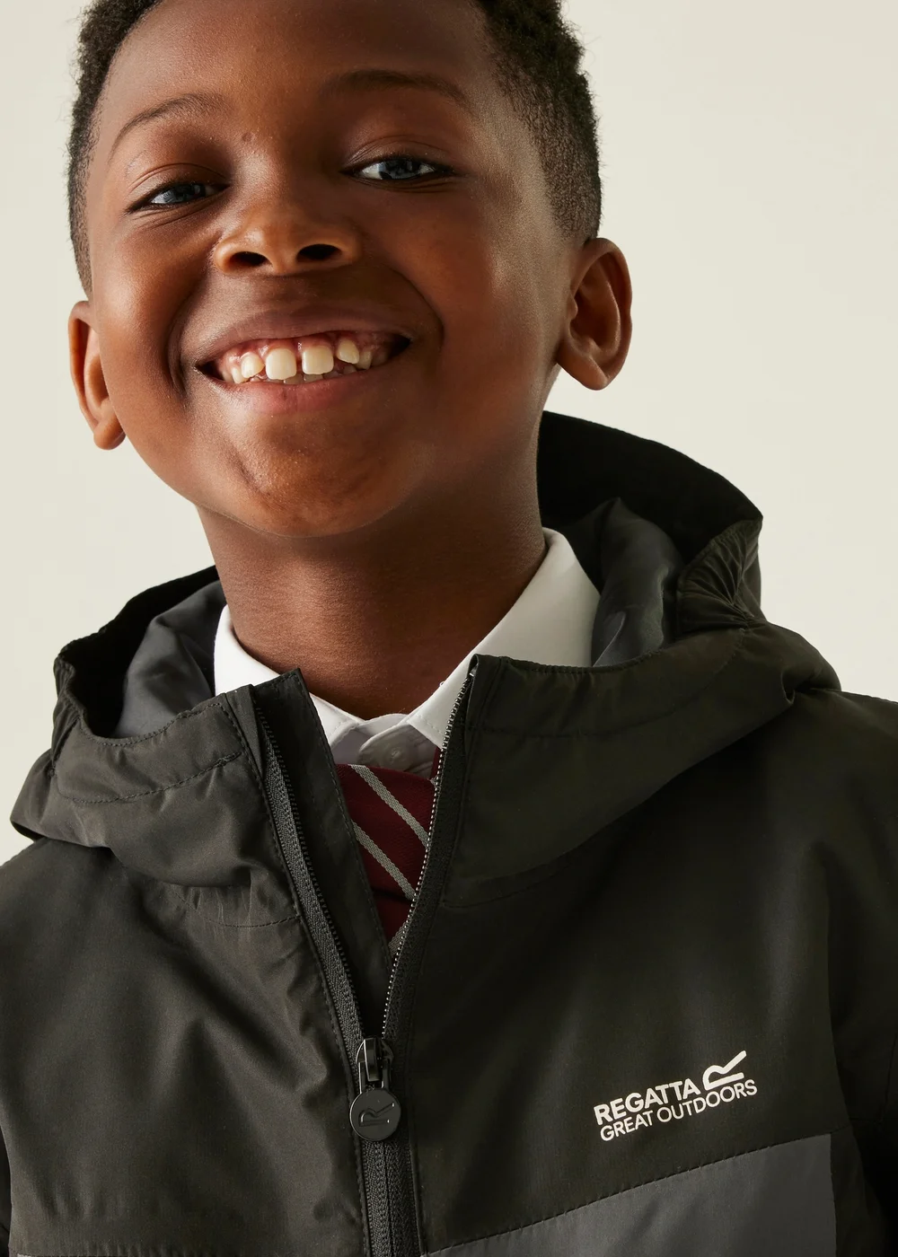 Regatta Black/Grey Beamz Isotex Waterproof Jacket (3-13 years) - 9-10 Yrs Image 5