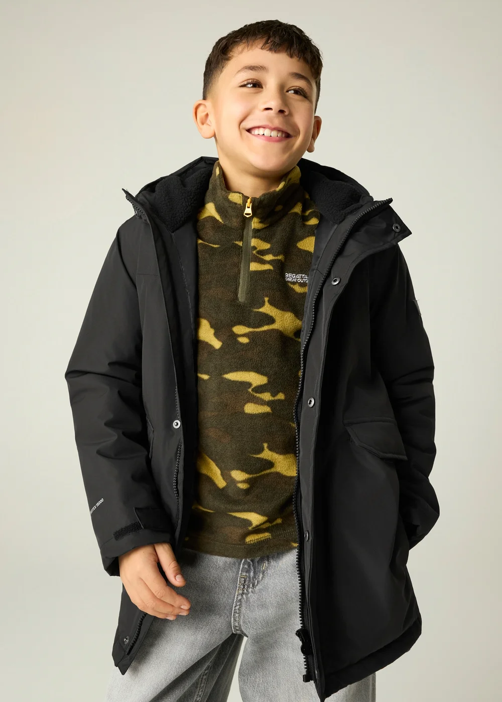 Regatta Black Farbank II Isotex Waterproof Jacket (3-13 years) - 5-6 Yrs Image 1