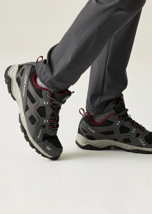Regatta Grey/Black Vendeavour Waterproof Shoes - 7 Image 4